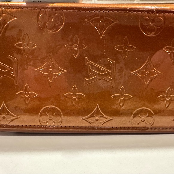 LOUIS VUITTON Bronze Monogram Vernis Copper Reade PM Bag - Picture 6 of 12